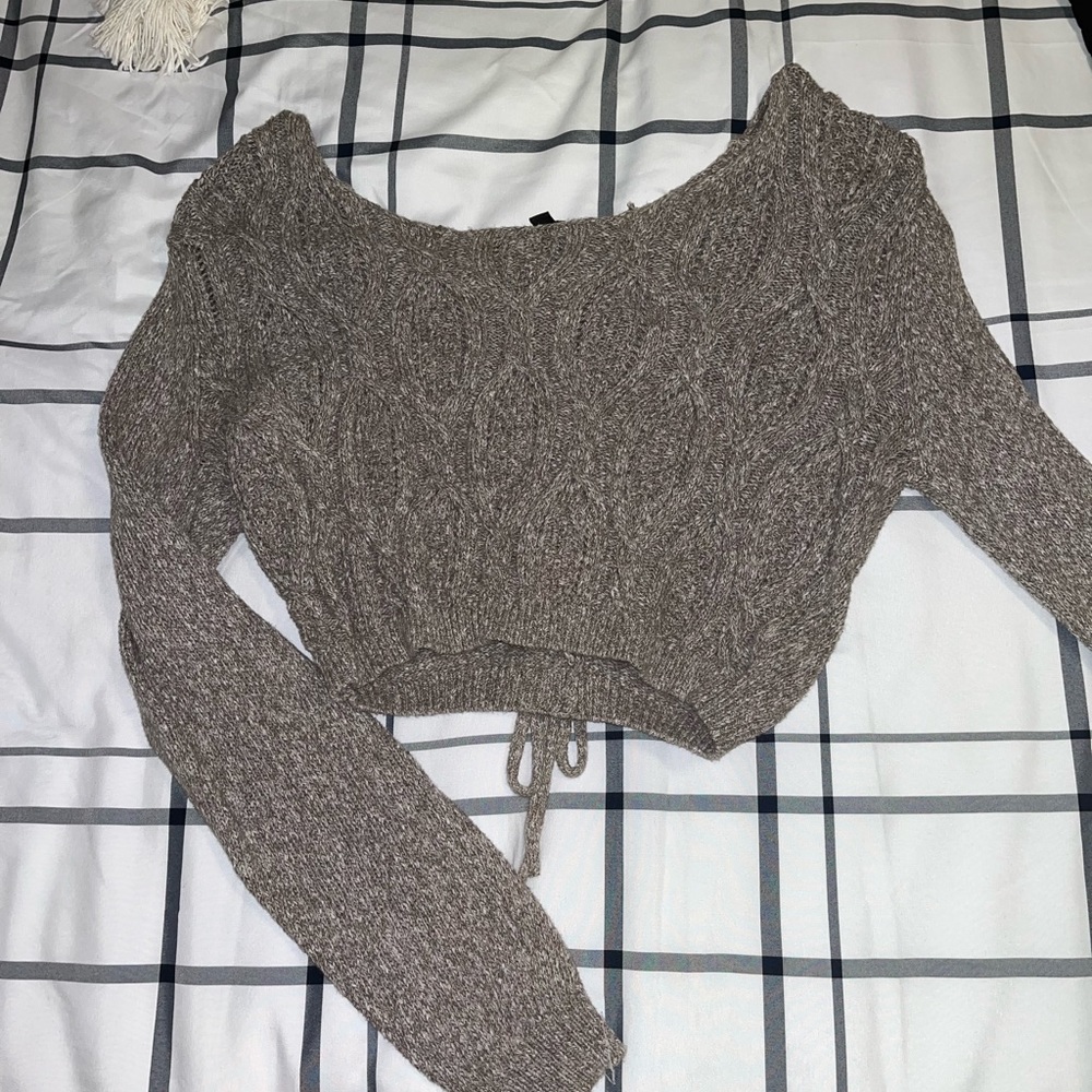 Cropped knit sweater